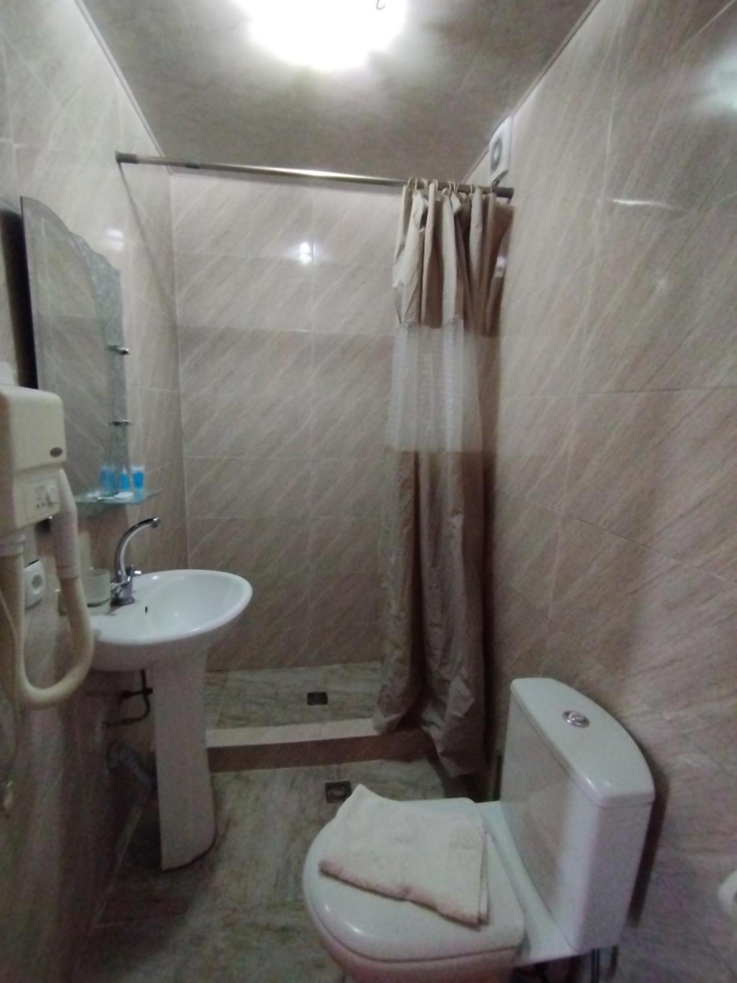 David Hotel Κουτάισι Εξωτερικό φωτογραφία